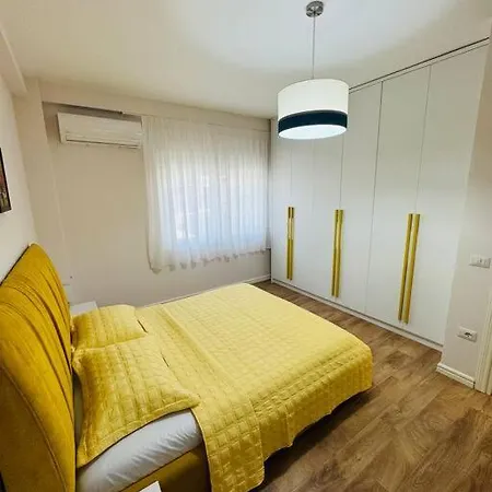 Апартаменты Yellow