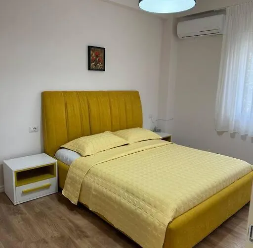 Yellow Apartament Durrës